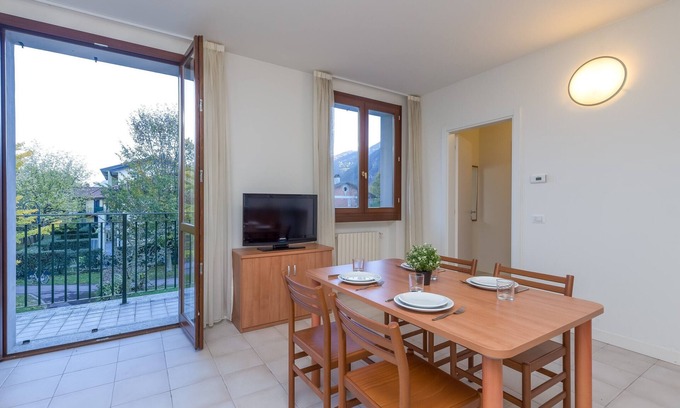 Porlezza Apartment | Porto Letizia Verdi 5, Porlezza, Italy
