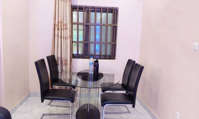 Porto-Novo House | Porto-Novo Charmed Townhouse