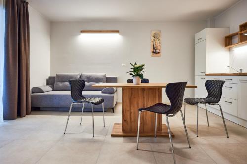 Slap Apartment | Posestvo Rouna - winery and apartments