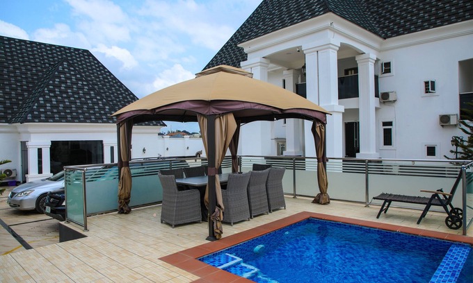 Benin City Hotel | PoshLux Executive Hotel