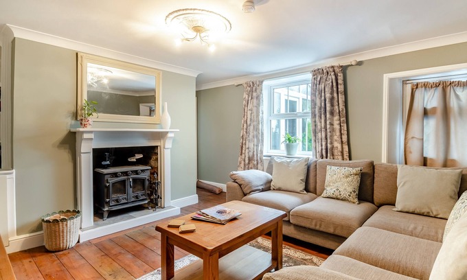 Reedham House | Post Office Cottage - Four Bedroom House, Sleeps 7
