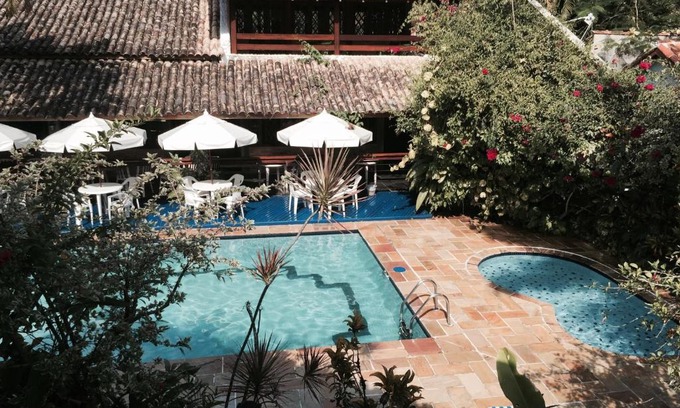 Saco da Ribeira Hotel | Pousada Albatroz