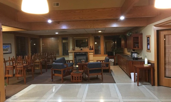 Holmen Hotel | Prairie Inn Holmen La Crosse Area