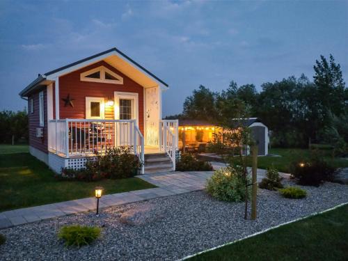 Fort Macleod House | Prairie Rose Cottage