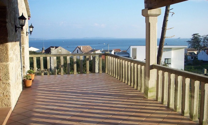 Aguino Villa | PRECINCT HOUSE CLOSED TO 100 METERS FROM THE BEACH