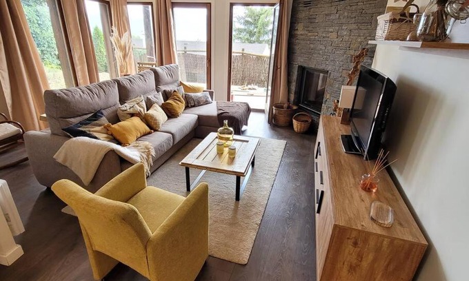 Enveitg Apartment | Precioso apartamento con jardín privado a 4 km de Puigcerdà