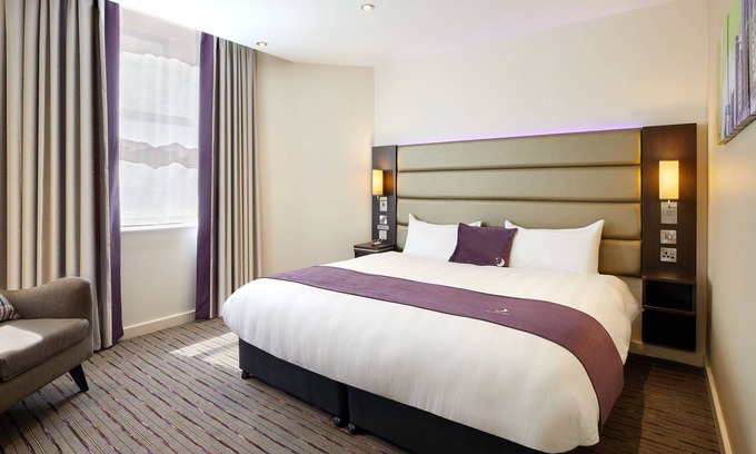 South Queensferry Hotel | Premier Inn Edinburgh - South Queensferry