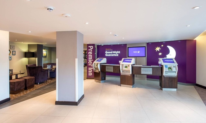 Grove Hotel | Premier Inn London Kingston Upon Thames