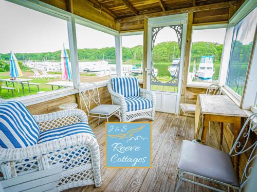 Aquebogue House | Premier Waterfront Cottage 3