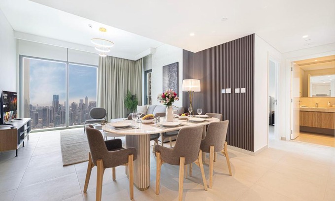 Za'abeel 2 Apartment | Premium 2 Bedroom High-Floor Apartment Offering Spectacular Burj Khalifa & Fountain Views, Steps Away from Dubai Mall - Downtown Dubai by Stayfinity - Max 8 Guests