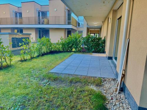 Wiener Neudorf Apartment | Premium Apartment mit Garten nähe SCS