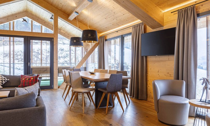 Haus im Ennstal Ski Chalet | Premium Chalet with 5 bedrooms and sauna & pool