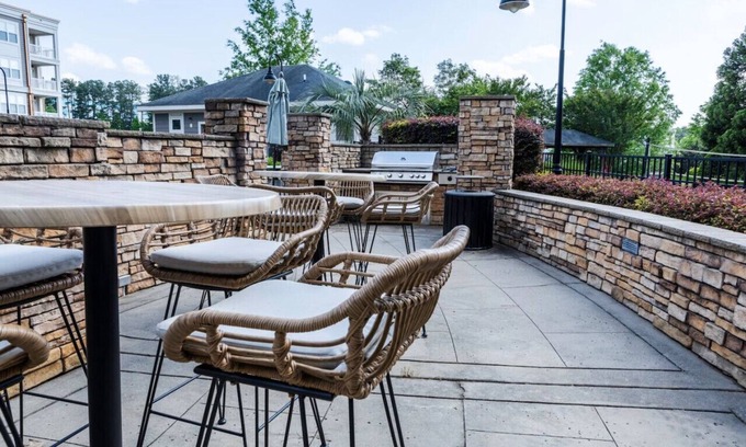 Cary House | Premium Lakeside Living