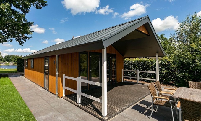 Hoge Hexel Ski Chalet | Premium Lodge Near Recreation Lake