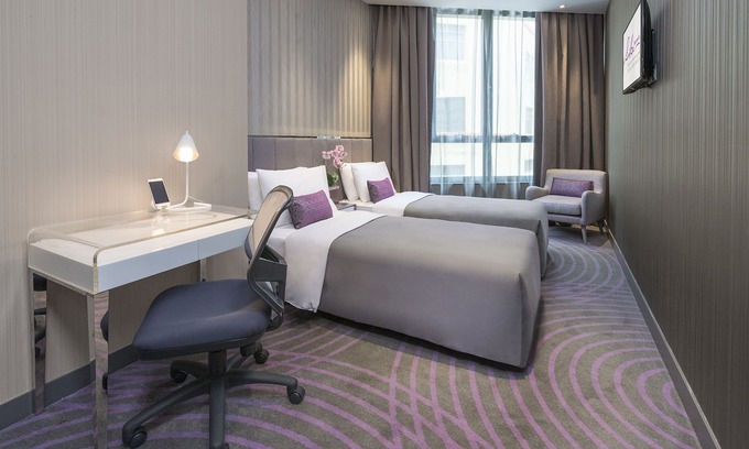 Kwai Chung House | Premium Twin Room with FREE WiFi & GYM
