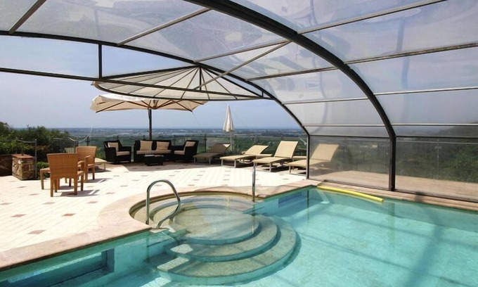Pieve a Elici Villa | Premium villa with terrace