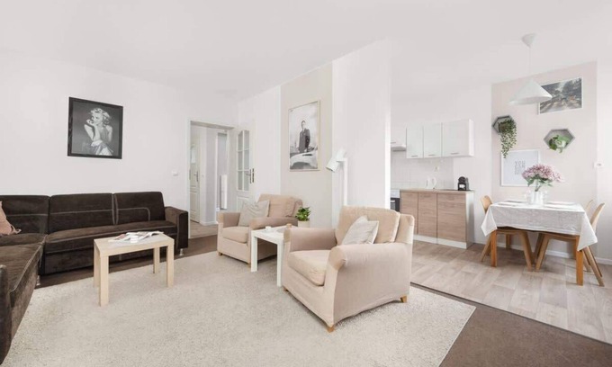 Fabryczna Apartment | Pretficza 40I | Fashionable Apartment | Balcony