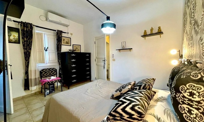 Djerba Midun House | Pretty 3-bedroom villa with Jacuzzi 5 minutes from Midoun town center