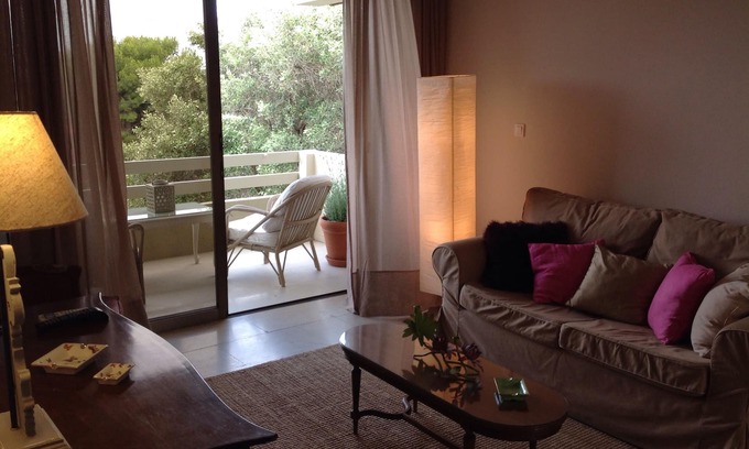 Rafina Apartment | Pretty apartment 1st floor with sea view