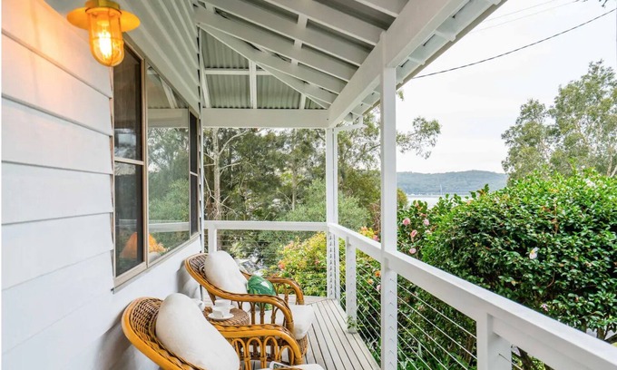 Pretty Beach Central Coast Cottage | Pretty Beach Cottage