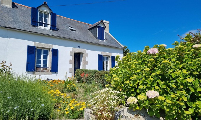 Camaret-sur-Mer House | Pretty fisherman's cottage, close to the sea