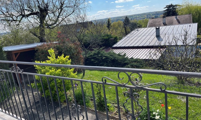 Abrest House | pretty house 5 minutes from vichy, 5 minutes walk from the greenway