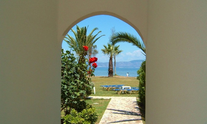 Kavos Apartment | Pretty Sea View Studios and Apartments on the beach on Corfu island