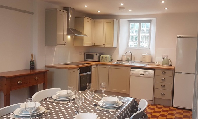 Kilkhampton Cottage | Pretty victorian cottage with loads of character, great for families
