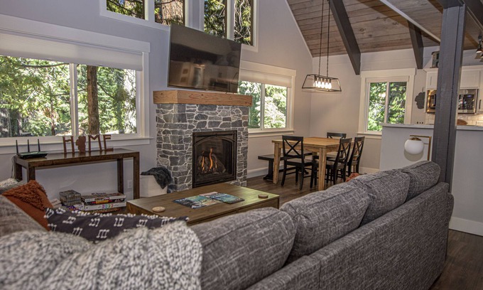 Sunnyside Cabin | Price Haus by Hauserman Rentals