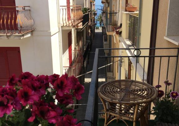 Mazzeo Apartment | Primavera apartment