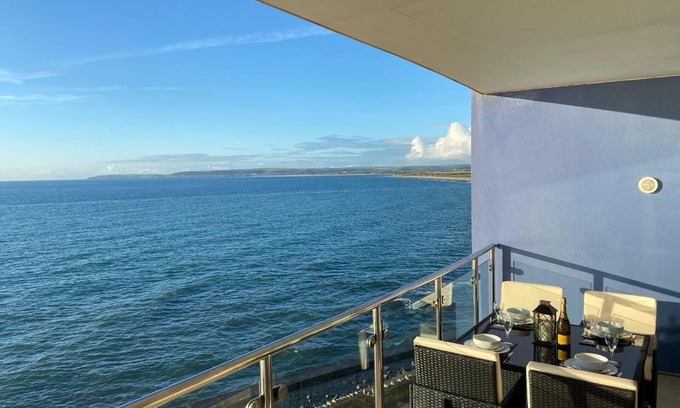 Westleigh Apartment | Prime location duplex apartment with most 2023 stays held at 2022 rates!