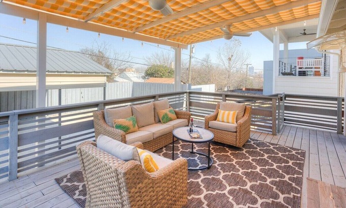 Fort Worth Cultural District House | Prime Location + Hot Tub | Walk to Dickies Arena