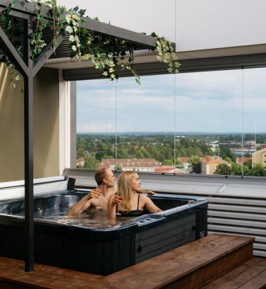 Pori Apartment | Prime Penthouse Central - jacuzzi and sauna