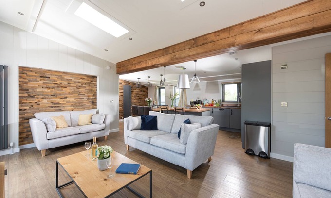Lifton House | Primrose Lodge, 25 Roadford Lake Lodges