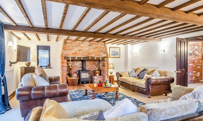 Attleborough Cottage | Prince Of Wales Lodge