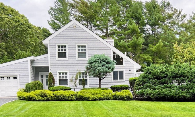 Remsenburg House | Pristine Remsenburg Retreat to Play & Work All Summer Long