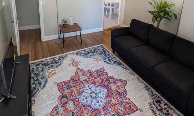 Kingman Park Apartment | Private 1 BR/1BA in Heart of DC