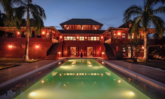 Punta Mala Villa | Private 3-Bedroom Section of "Villa Esplendorosa"