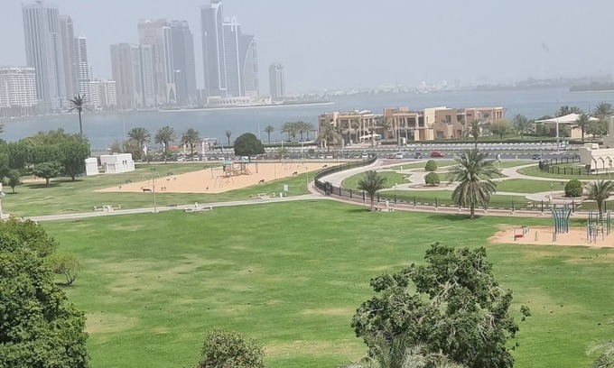 Al Majaz Apartment | Private and amazing Balcony view in the heart of Sharjah