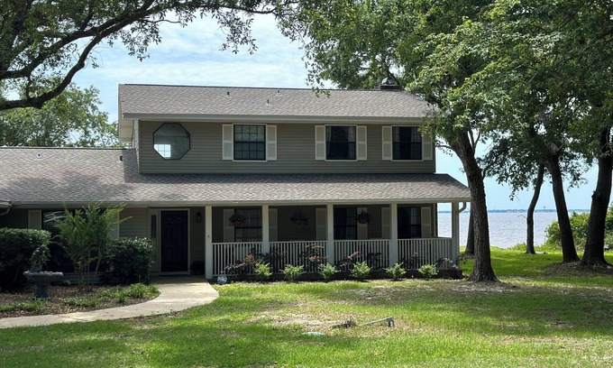 Freeport House | Private Bayfront Escape near Destin and 30a.