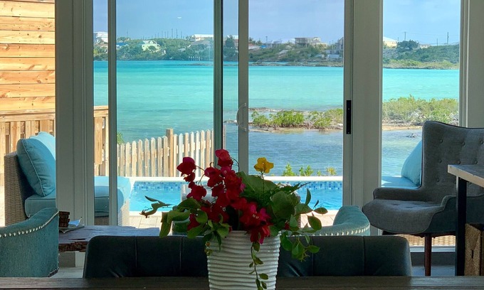 Ocean Point Villa | ⭐️Private Beachfront Villa with Pool and Kayaks ⭐️ Sapodilla Bay⭐️Chalk Sound