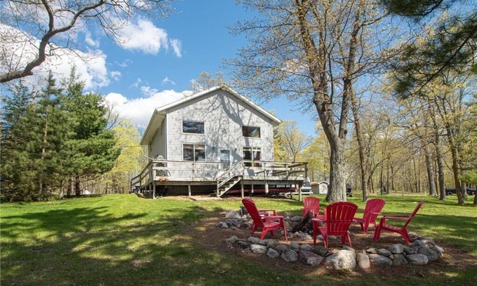 Longville Cabin | Private cabin on beautiful Long Lake- close to Walker and Longvile