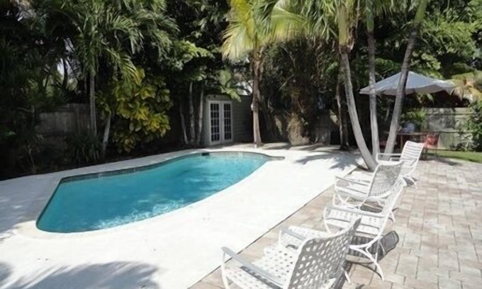 Old Northwood Cottage | Private Cottage Historic District In Old Northwood Close To The Beach