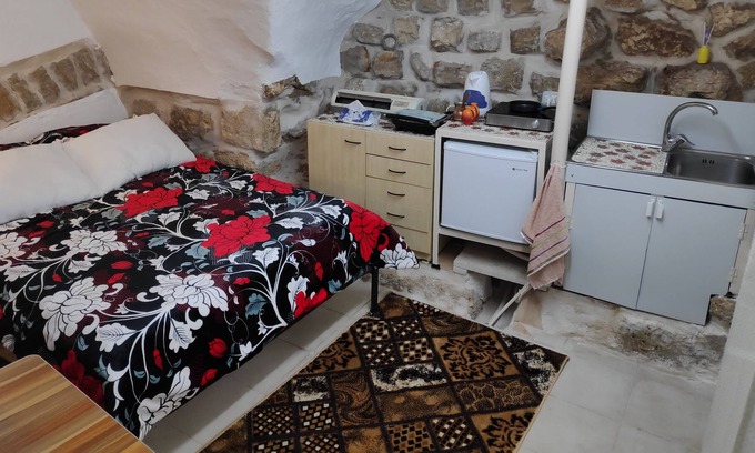 Bethlehem Apartment | Private Cozy Studio in the heart of Bethlehem Old City