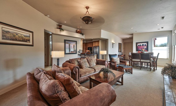 Lava Falls House | Private Entrada Biking/Hike Trails Nearby