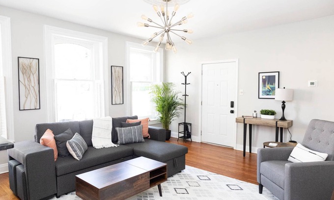 Frederick Condo | Private Ground Level 2BR Condo