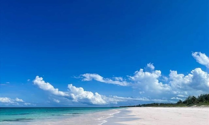 Savannah Sound Villa | Private Home With Ocean Views, Short Walk to Beach & Club w/Pool, Tennis, Gym
