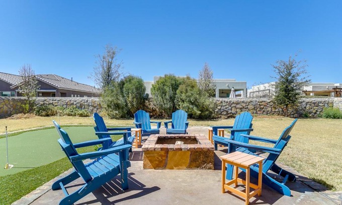 El Paso House | Private Hot Tub and Putting Green El Paso Getaway!