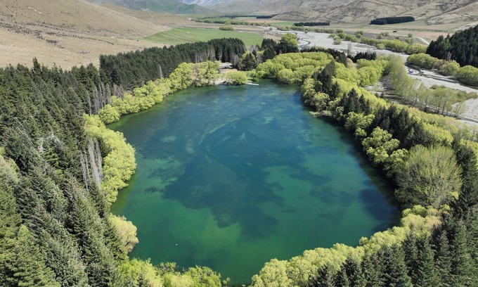 Fairlie Cabin | Private lake with lodgings for 15 people. Ultimate family getaway!