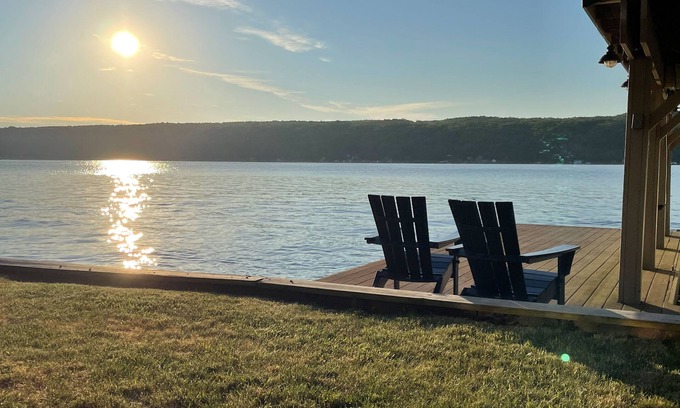 Cameron House | Private lakefront oasis close to wineries and Hammondsport